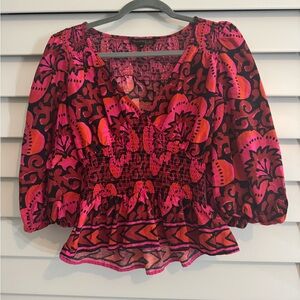House of Harlow pink and black top